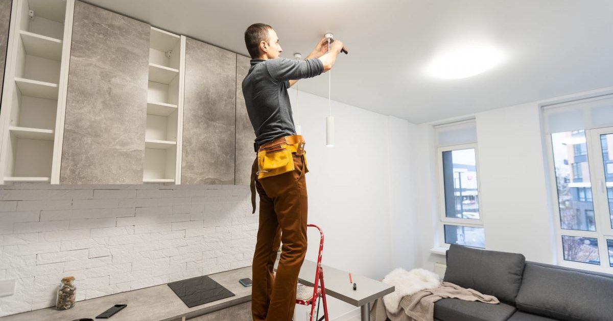 When to Call an Electrician on Cape Cod Snow's Fuel Company